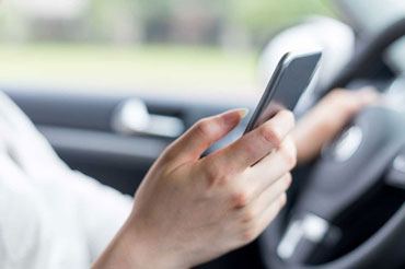 Distracted driving with cellphone